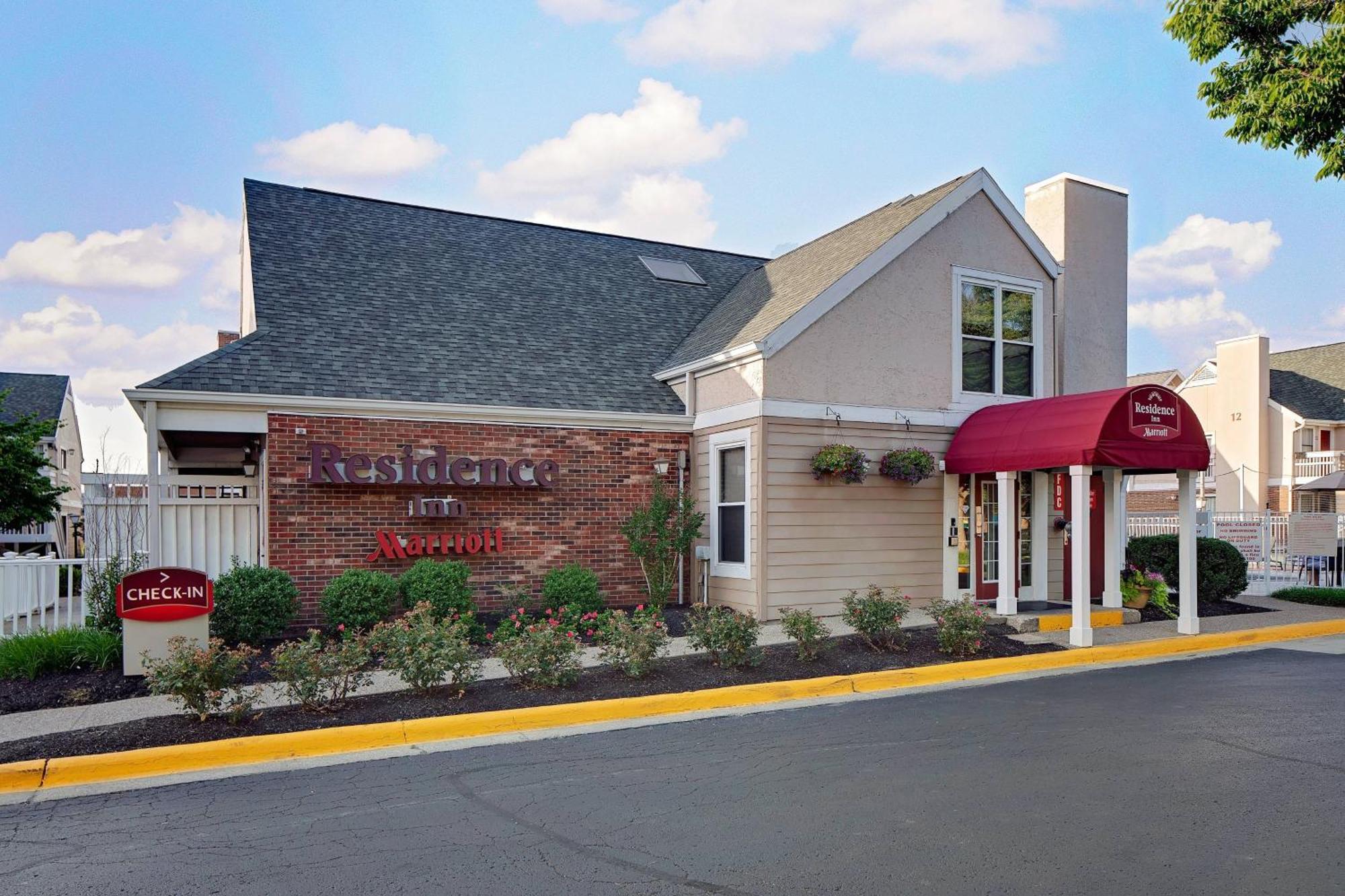 Residence Inn Louisville East Экстерьер фото
