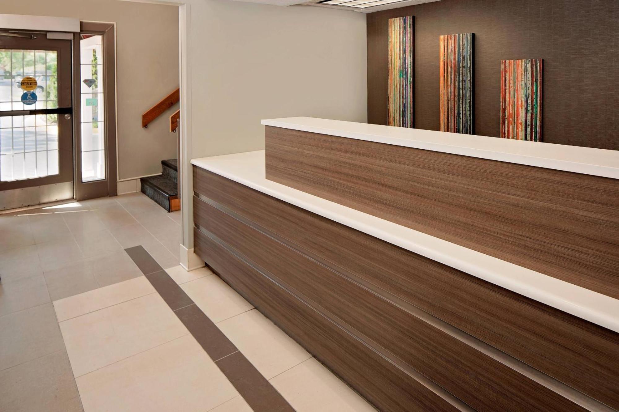 Residence Inn Louisville East Экстерьер фото