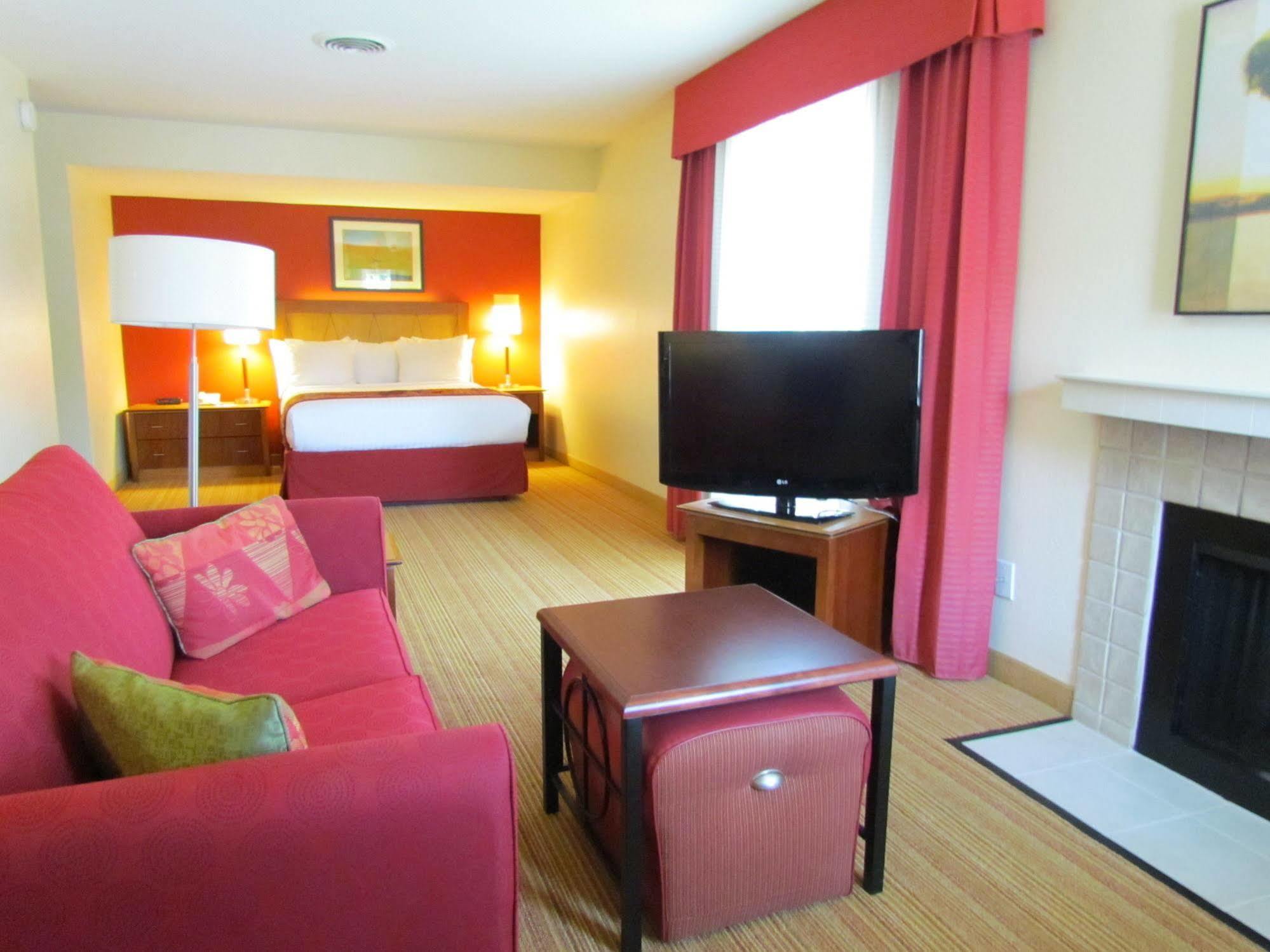 Residence Inn Louisville East Экстерьер фото